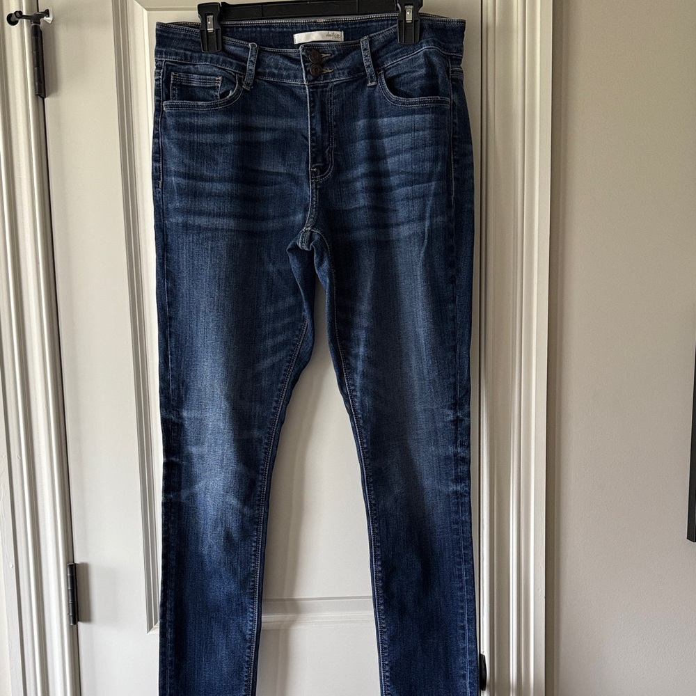 BKE Daytrip Relaxed Dark Wash Skinny Jeans